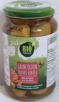 Grüne Oliven gefüllt mit Paprika