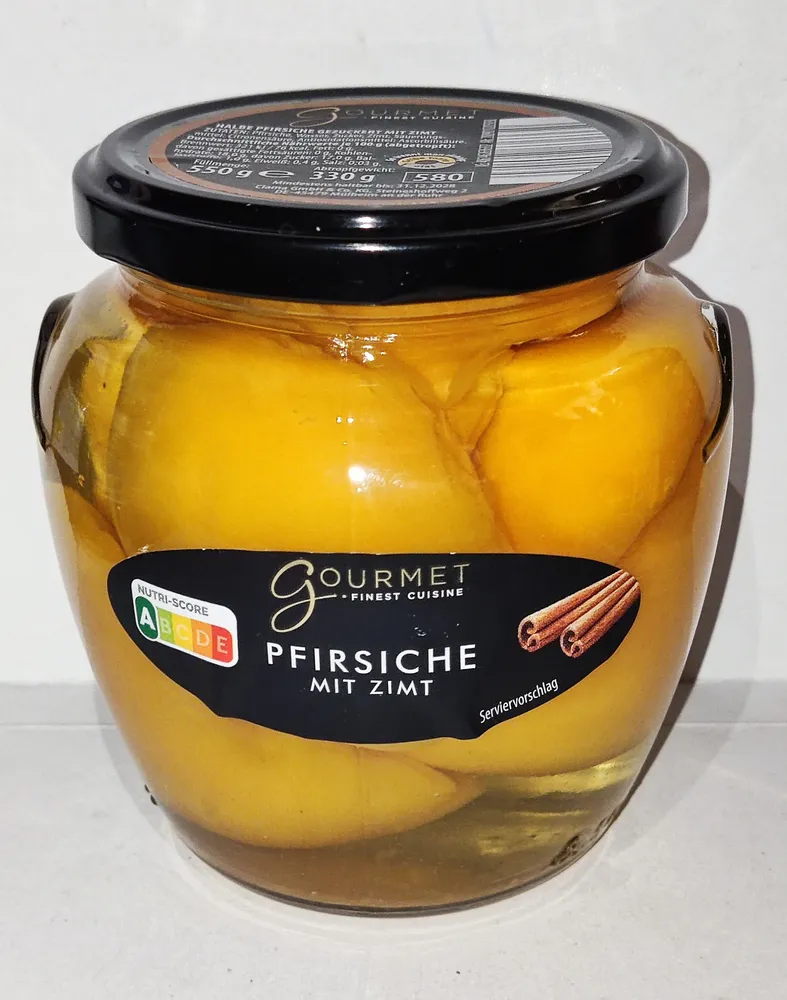Pfirsiche mit Zimt