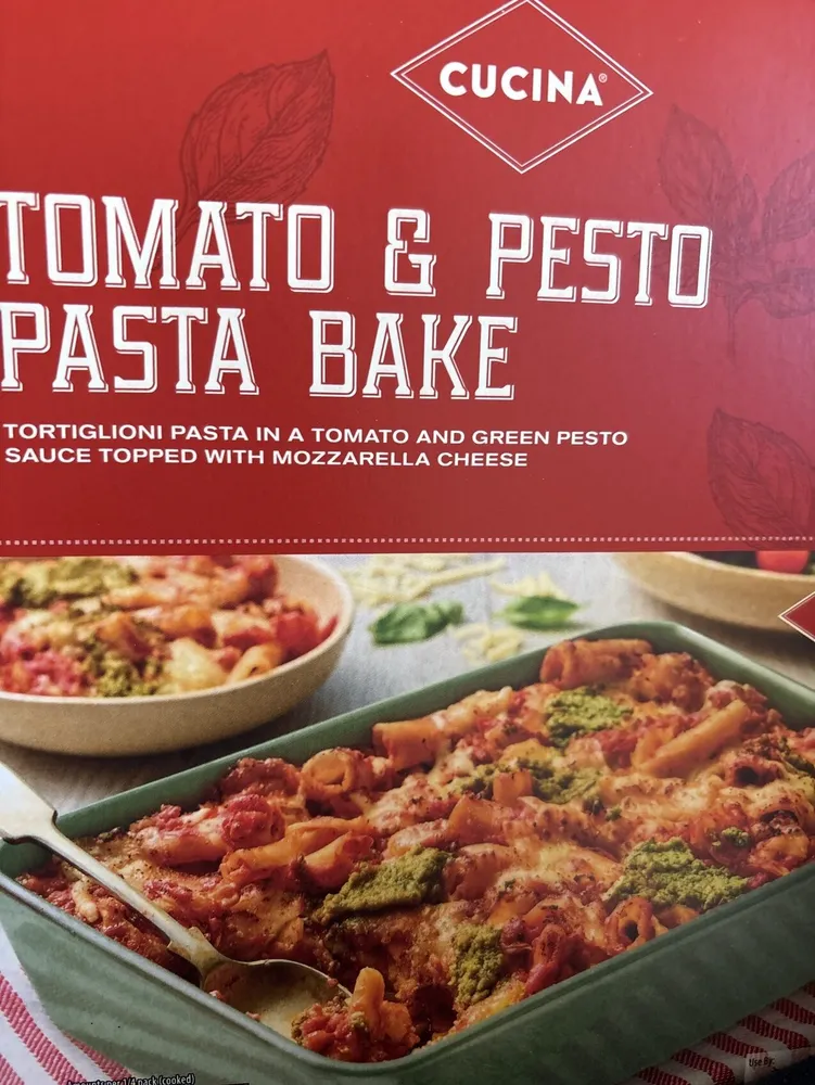 Chicken Tomato & Pesto Pasta Bake