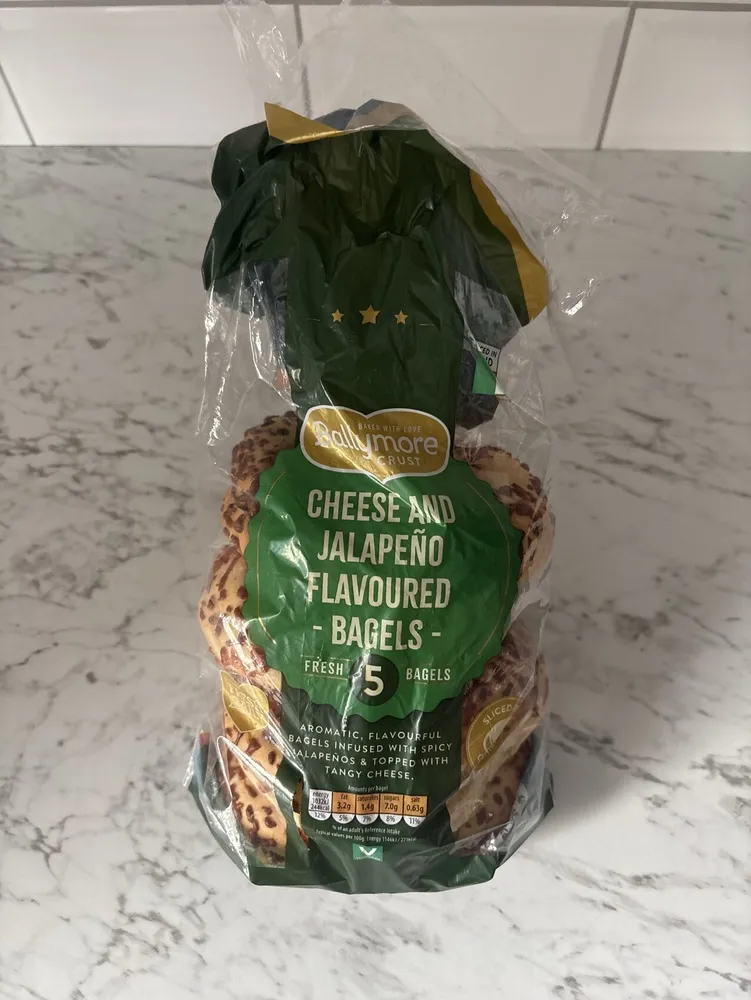 Cheese & Jalapeño Flavoured Bagels