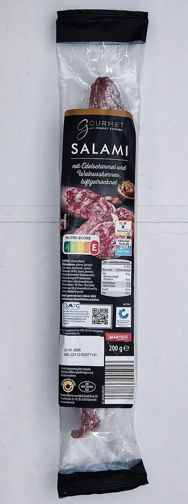 Salami mit Edelschimmel & Walnusskernen, luftgetrocknet