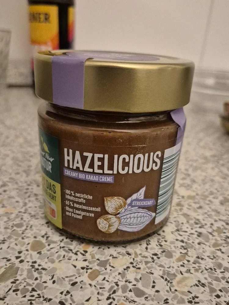 Haselnuss Creme