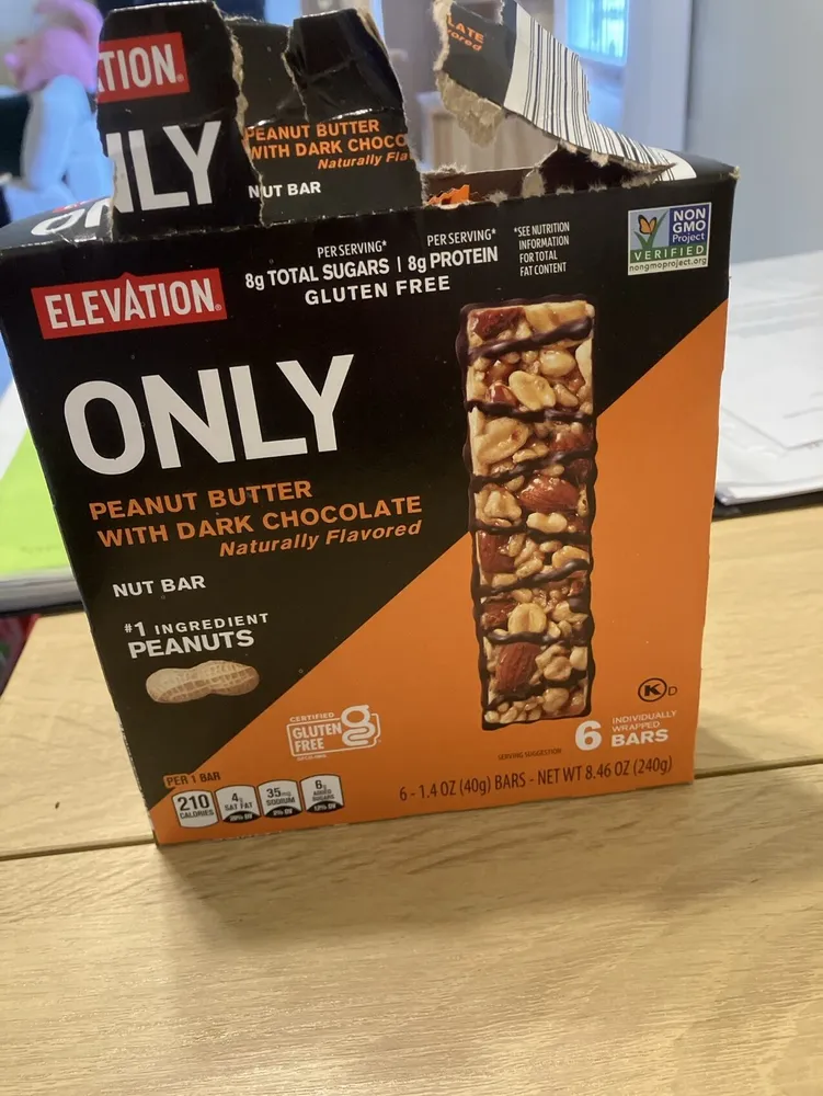 Peanut Butter With Dark Chocolate Granola Bar