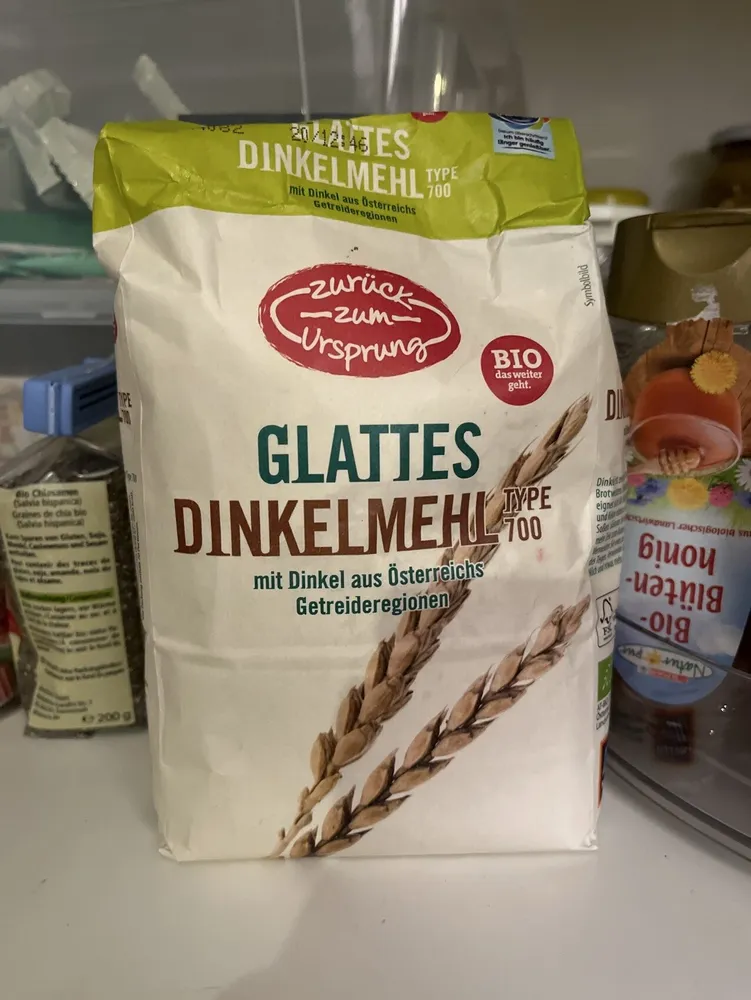 Dinkel Mehl glatt