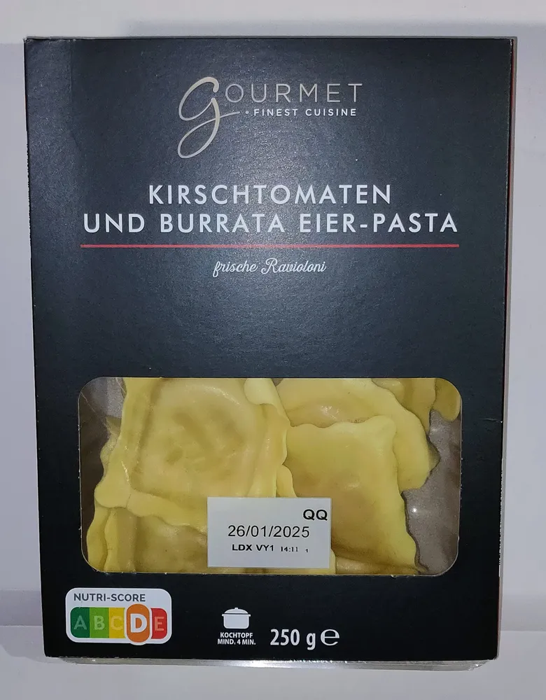 Frische Raviolini - Kirschtomaten und Burrata