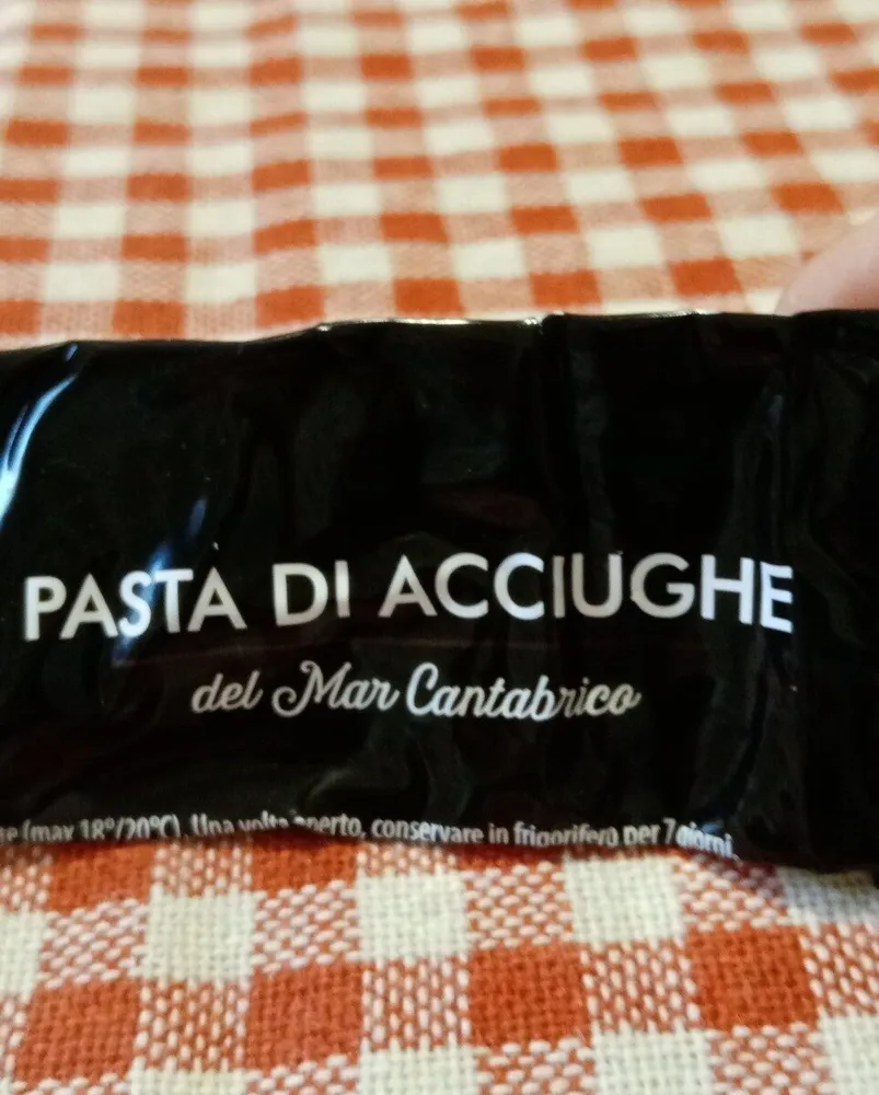 Pasta di acciughe