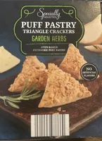 Puff pastry triangle crackers: garden herbs