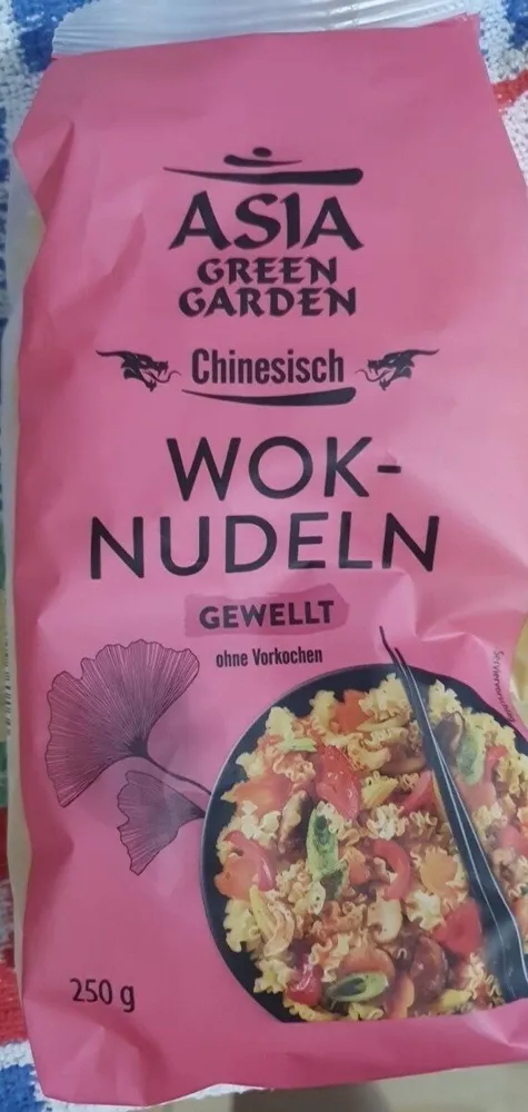 Pasta ondulata per wok