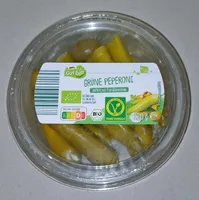Grüne Bio-Peperoni gefüllt mit Frischkäsecreme