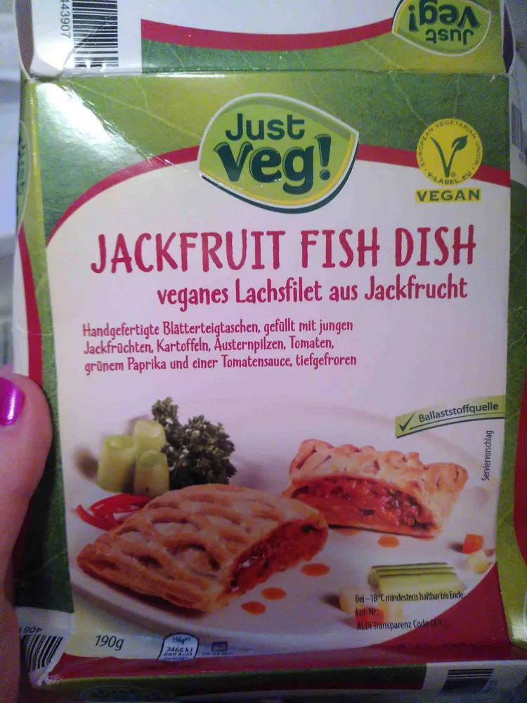 Jackfruit fish dish Lachsfilet