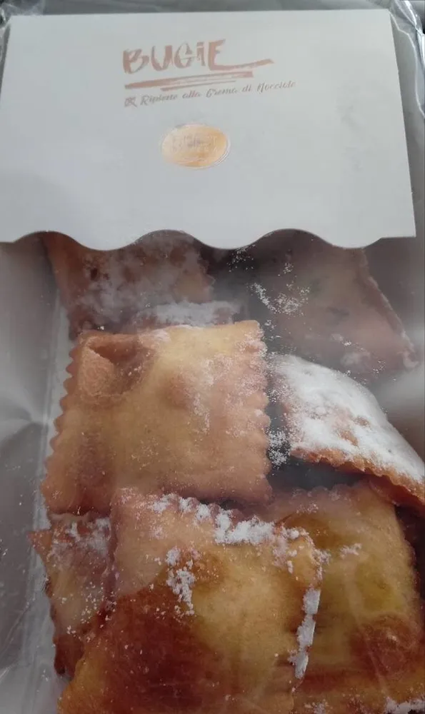 Bugie ripiene di crema