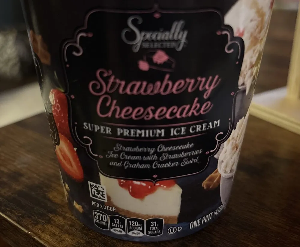 Strawberry Cheesecake Super Premium Ice Cream