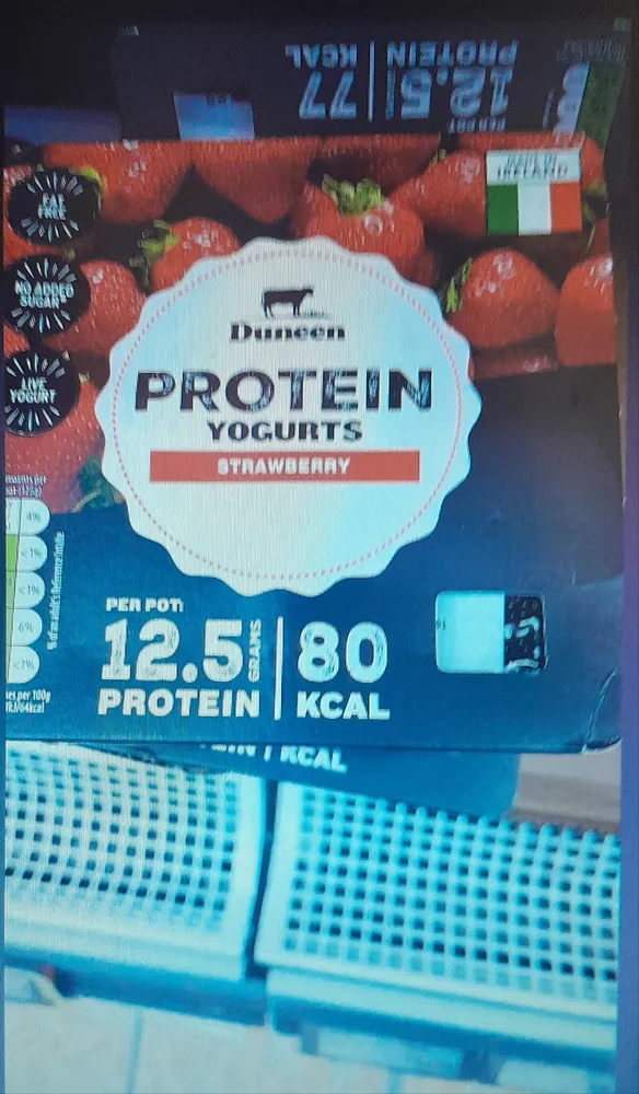 strawberry protein yoghurt