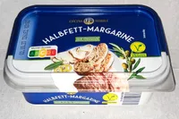 Halbfett-Margarine mit Olivenöl
