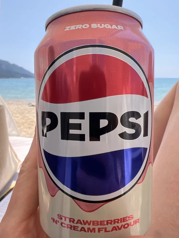 Pepsi Strawberries & Cream Flavor