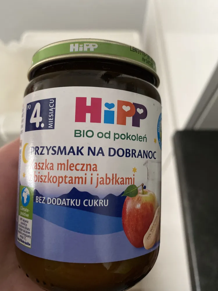 Kaszka mleczna z biszkoptami i jabłkami