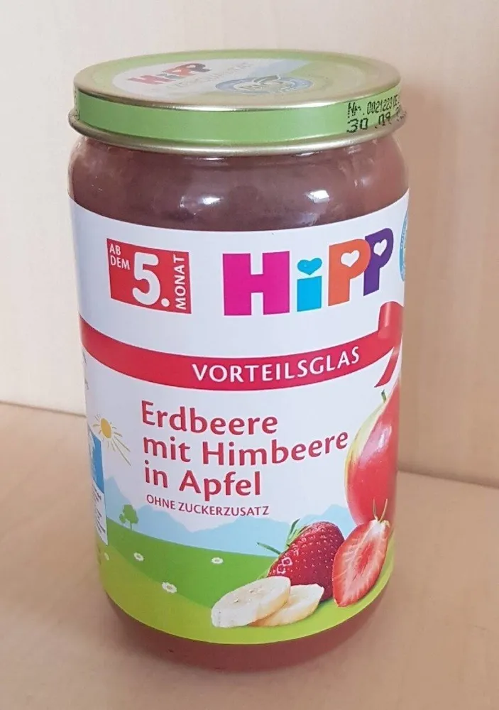 Erdbeere mit Himbeere in Apfel