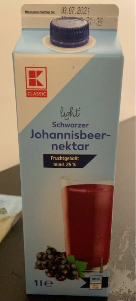 Schwarzer Johannisbeerenektar