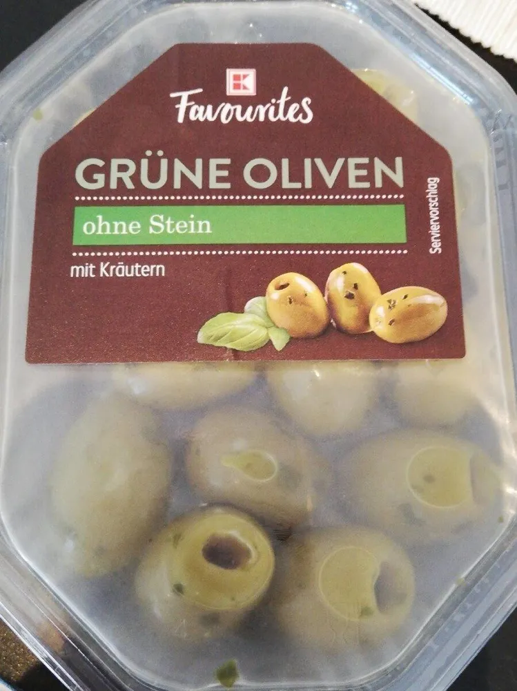 Grüne Oliven ohne Stein