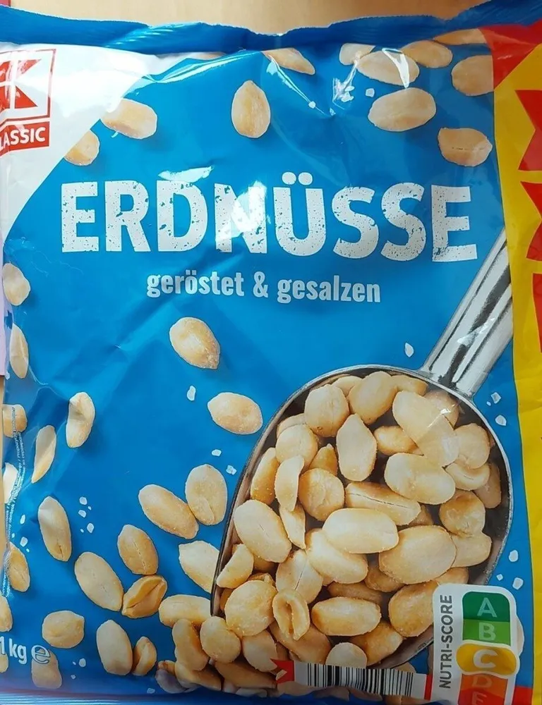 Erdnüsse geröstet und gesalzen
