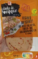 Veganer Aufschnitt auf Rapsol, Erbsen un Ackerbohnenprotein
