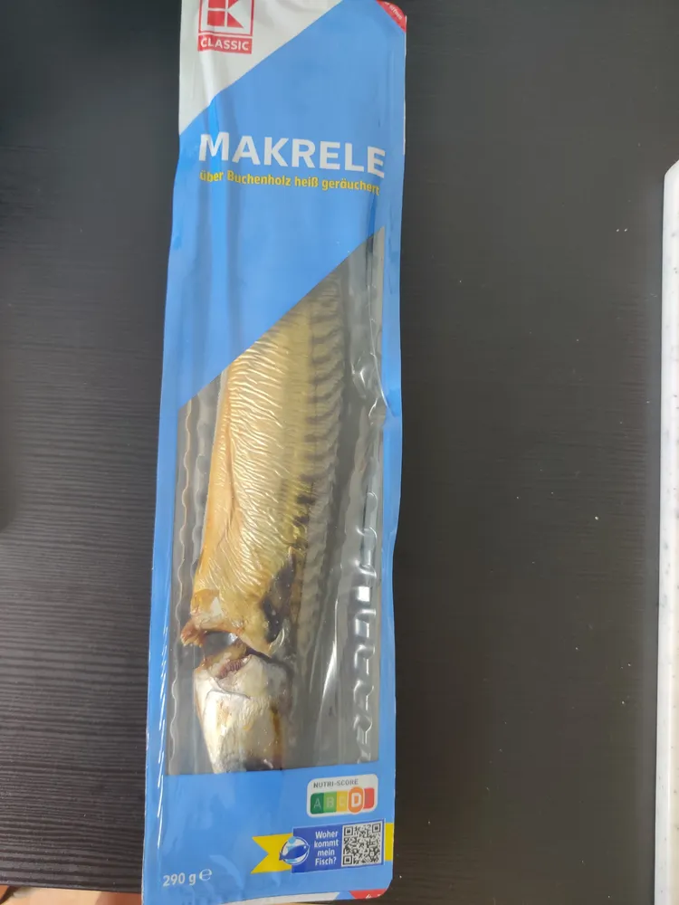 Makrele über Buchenholz heiß geräuchert