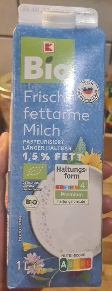 Frische fettarme Milch