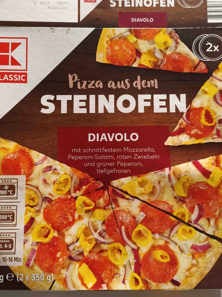 Pizza aus dem Steinofen Diavolo