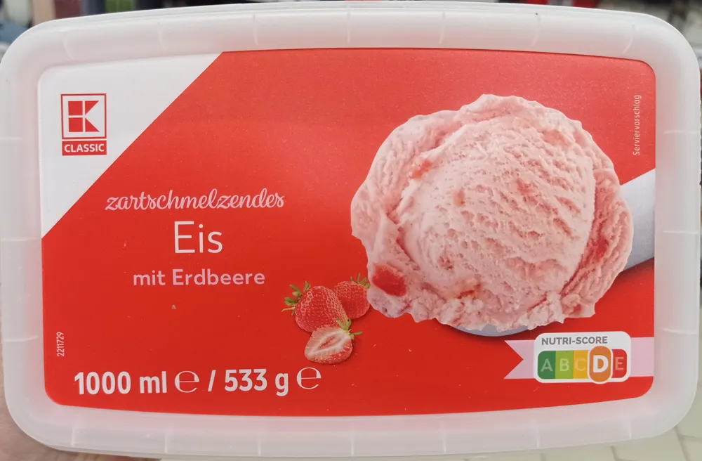 Eis mit Erdbeere
