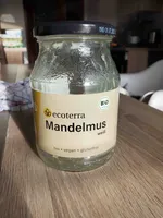 Mandelmus weiß