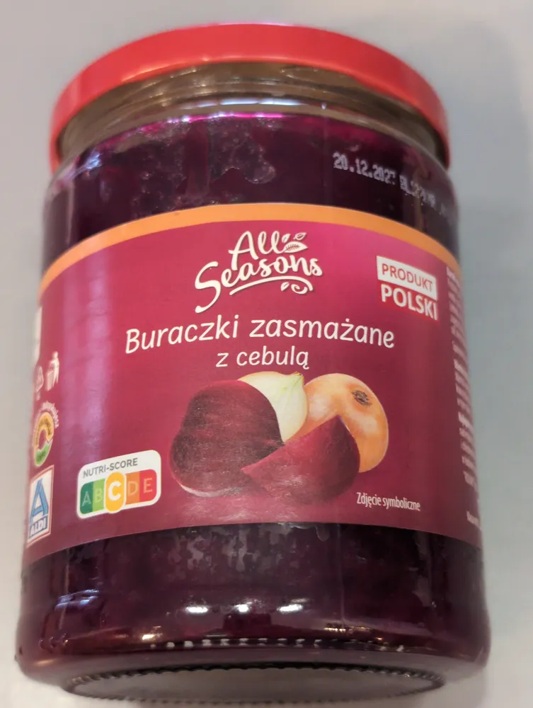 Buraczki zasmażane z cebulą