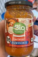 Tomatensauce Ziegenfrischkäse