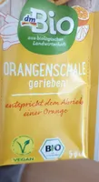 Orangenschale gerieben