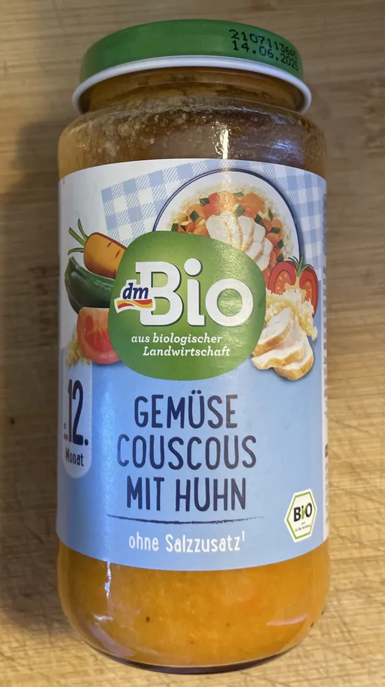 GEMÜSE COUSCOUS MIT HUHN