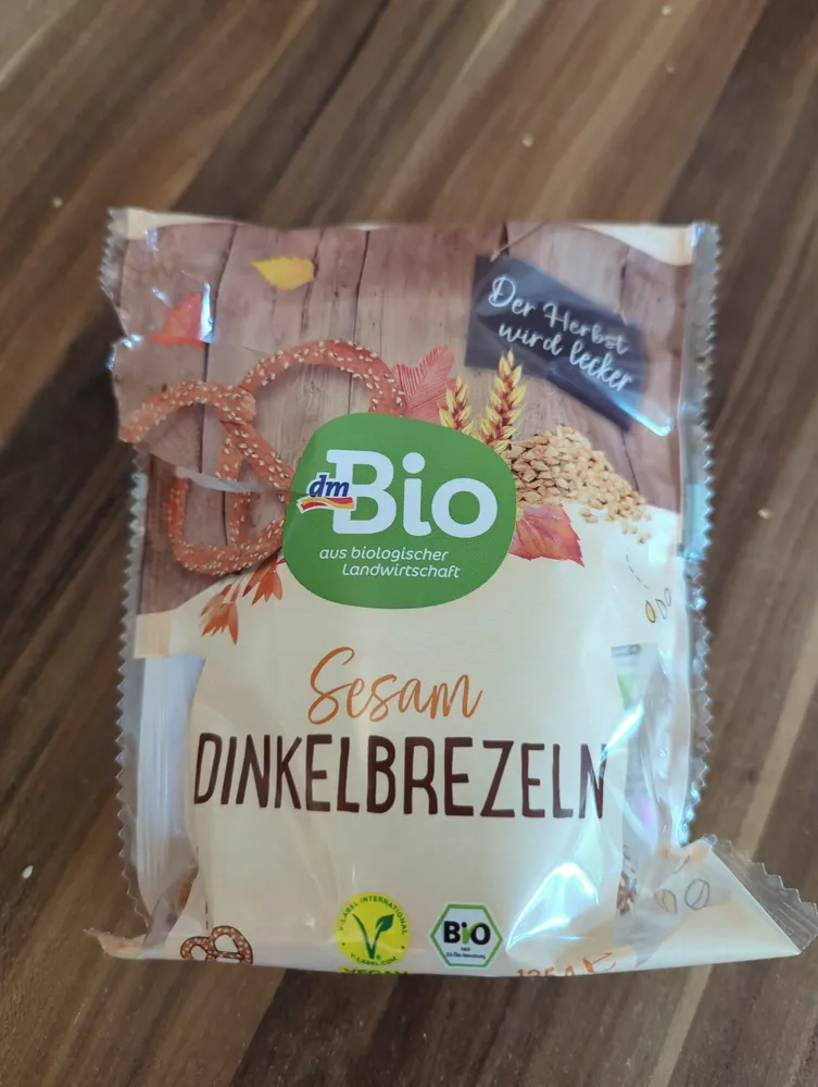 Sesam Dinkelbrezeln