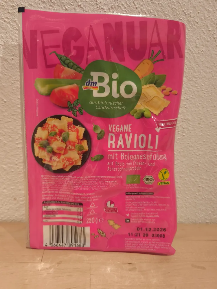 Vegane Ravioli mit Bolognesefüllung