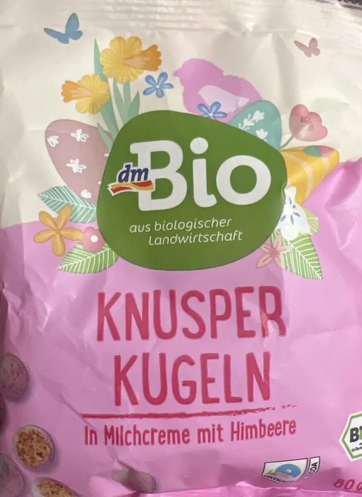 Knusper Kugeln in Milchcreme mit Himbeer