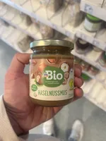 Haselnussmus