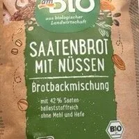 Saatenbrot mit Nüssen Brotbackmischung