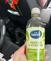 Wasser + Vitamine
