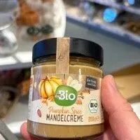 Pumpkin Spice Mandelcreme