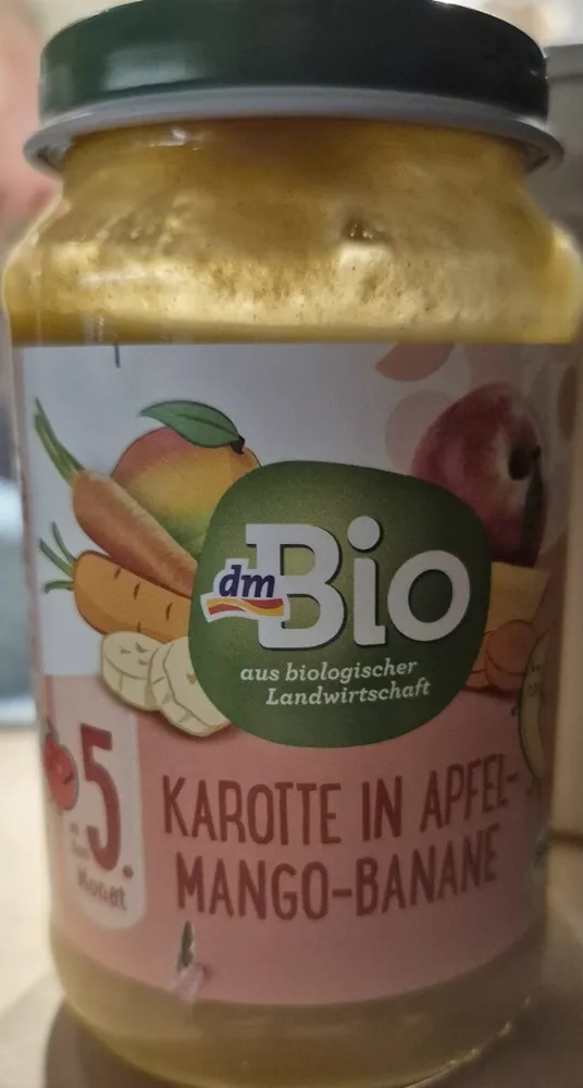 Karotte in Apfel-Mango-Banane