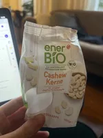 Cashewkerne in weißer Joghurtschokolade