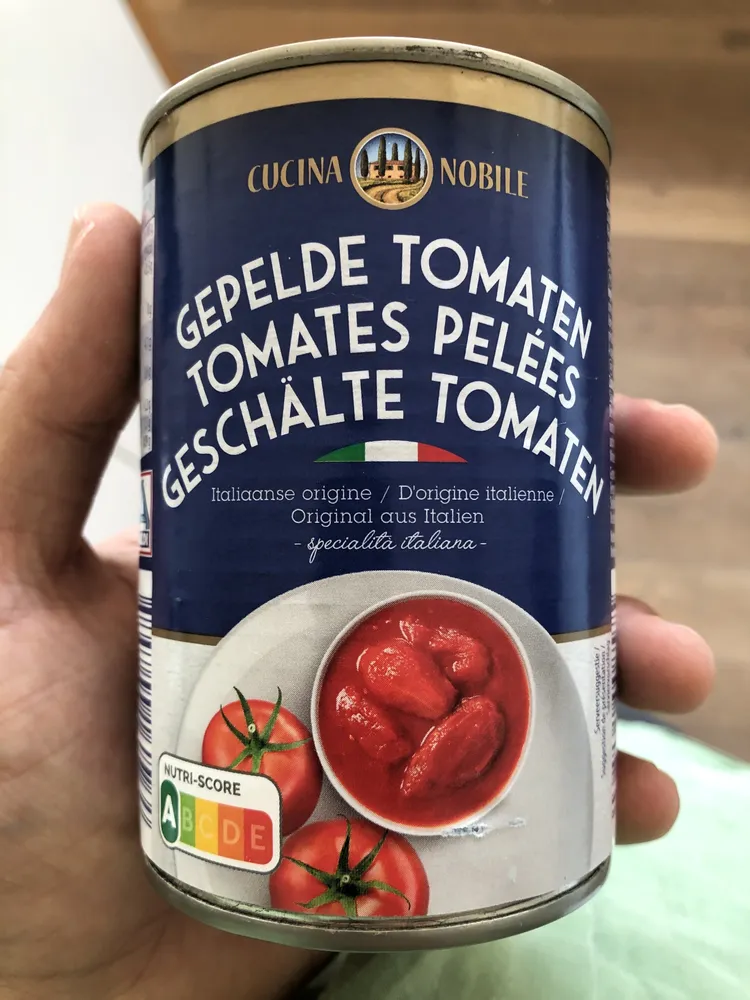 peeled tomatoes