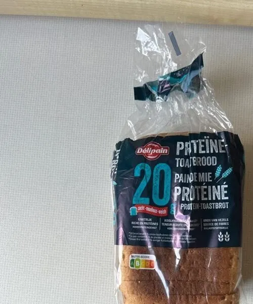 PROTEÏNE TOASTBROOD PAIN DE MIE PROTÉINÉ PROTEIN-TOASTBROT