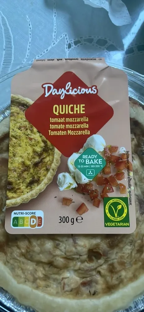 QUICHE tomaat mozzarella tomate mozzarella Tomaten Mozzarella