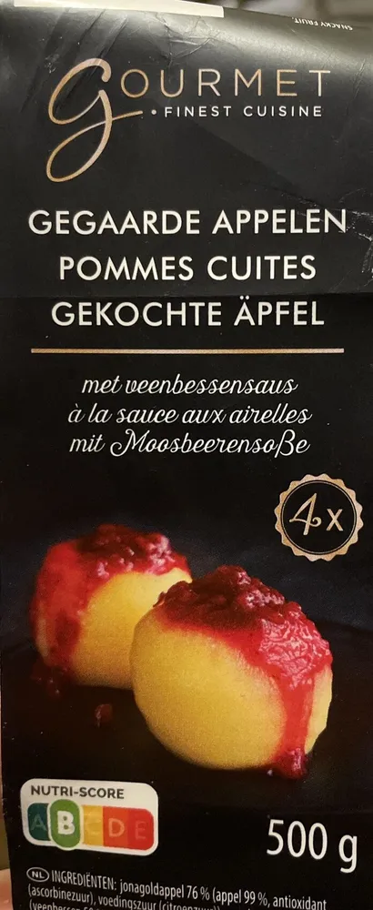 Gegaarde Appelen met Veenbessensaus