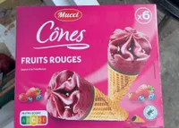 Cônes fruits rouges