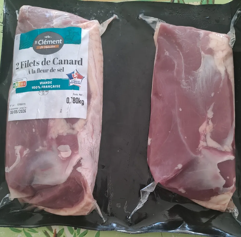Filets de canard marine a la fleur de sel