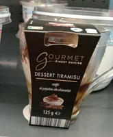 Dessert tiramisu et pépites de chocolat